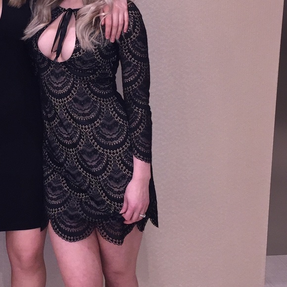 For Love & Lemon’s lace dress size XS - Picture 5 of 5